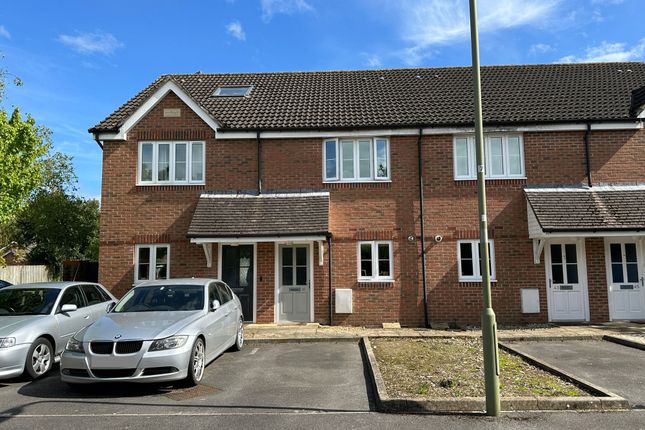 Thumbnail Terraced house for sale in Depden Gardens, Dibden Purlieu