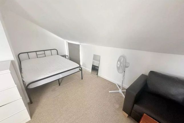 45, Lime Grove, London photo 3