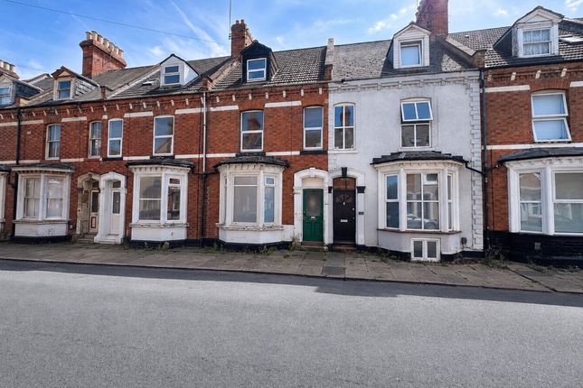 5-bed terraced on 9 Agnes Road, Northampton, £160,000