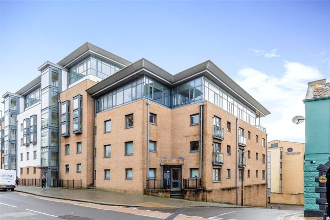Thumbnail Flat for sale in Partition Street, Bristol