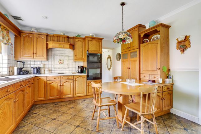 2 Northfield Avenue, Nottingham photo 3