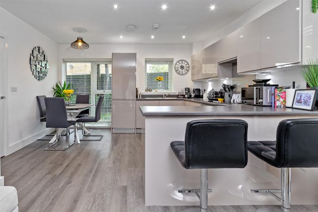 52 Hansell Gardens, Hedley Road, St. Albans photo 3