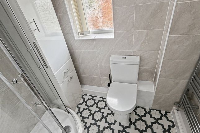 16, Wallsend Court, Widnes photo 4
