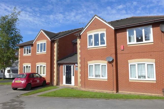 Property to rent in Avern Close, Tipton