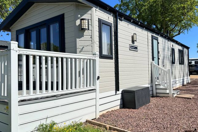 Thumbnail Mobile/park home for sale in Seaview, Seaton Estate, Arbroath