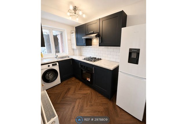 Regency Court, Bradford photo 2