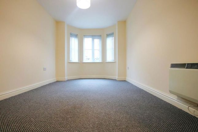 5 Weavers Court, Preston New Road, Blackburn photo 2