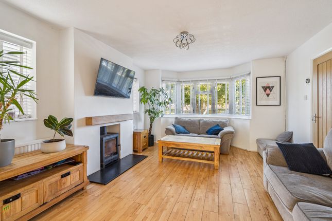 100 Berkeley Avenue, Chesham photo 2