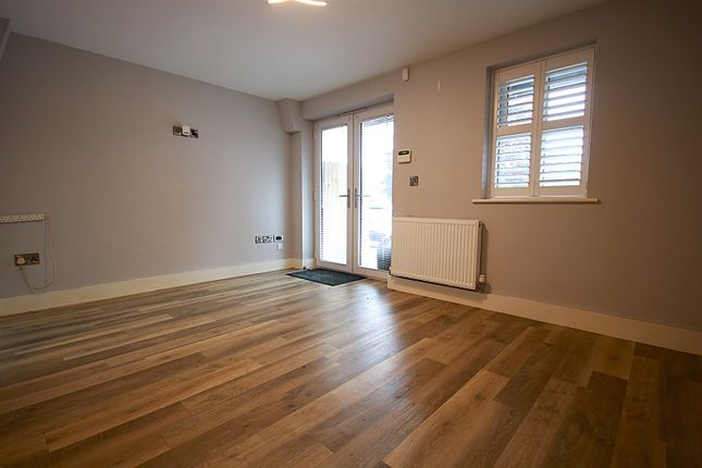 35, Ladyfield Street, Wilmslow photo 3