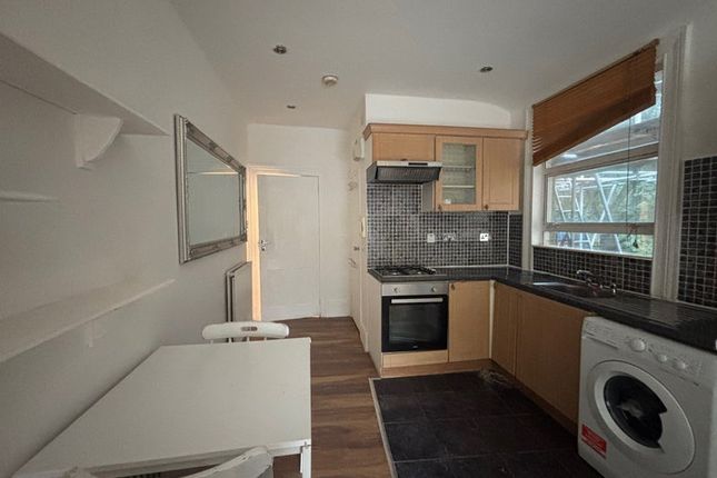 88 High Road, London photo 3