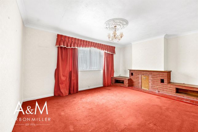 2, Little Gearies, Barkingside photo 2