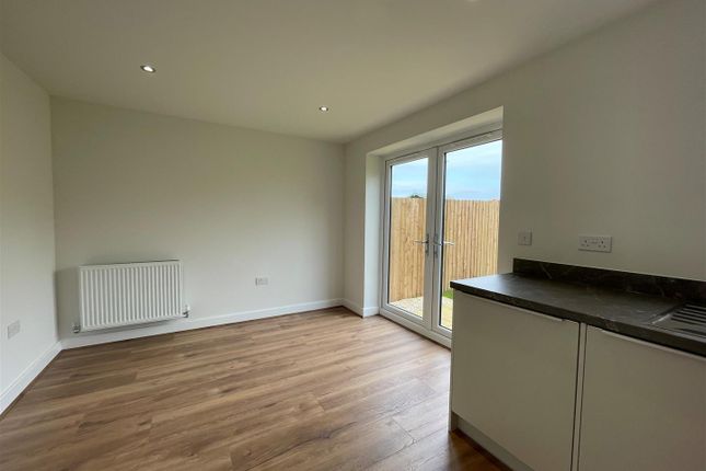 24, Parisi Way, York photo 4