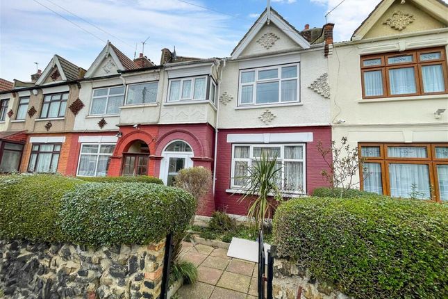 Terraced house for sale in Betchworth Road, Ilford
