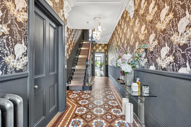 74, Twyford Avenue, Acton photo 2
