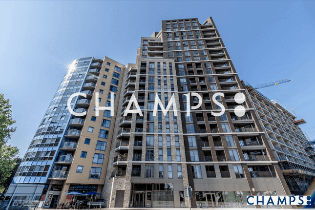 Flat 803 Royal Docks West, 12 Western Gateway, Royal Docks, London photo 2