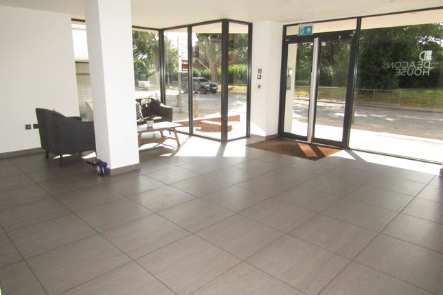 Deacons House, Broxbourne photo 2