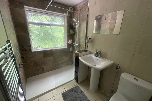 694, Nottingham photo 4
