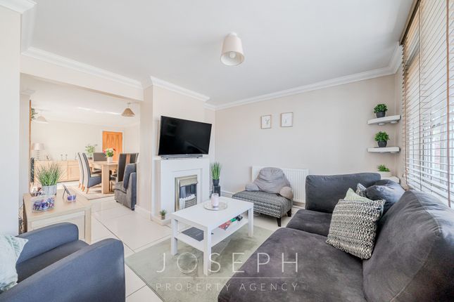 108 Bridgwater Road, Ipswich photo 2
