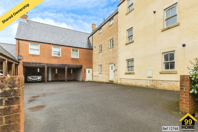 Thumbnail Flat for sale in 12 Fry Close, Cirencester, United Kingdom