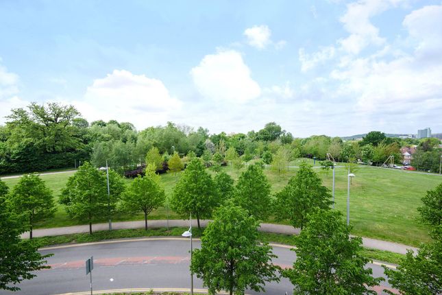 90 Bodiam Court, 4 Lakeside Drive, Park Royal photo 2