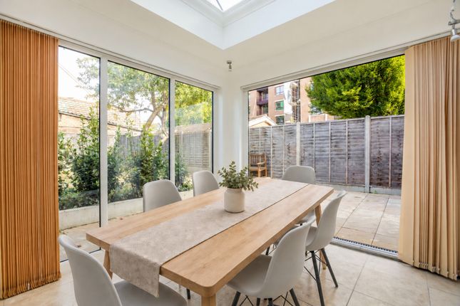 12, Barlow Road, London photo 4