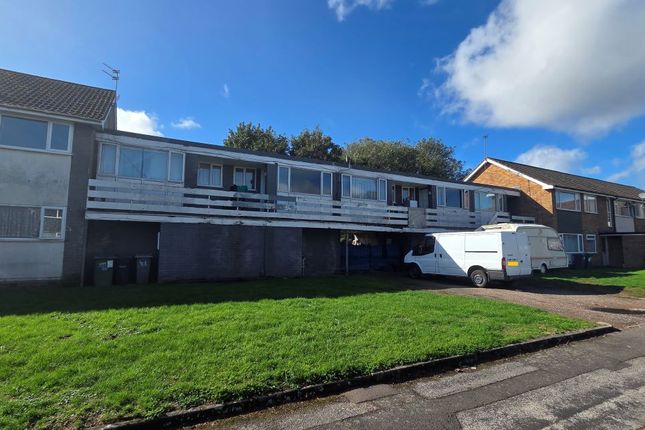 1-bed flat on 45, Tudor Court, Tipton, £39,000