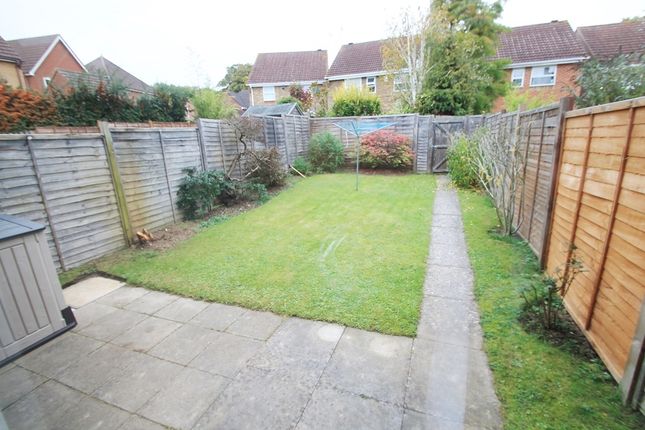 20, Wild Arum Way, Eastleigh photo 5