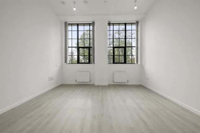 1-bed flat on Flat 2, Truscon House, Hayes, £280,000