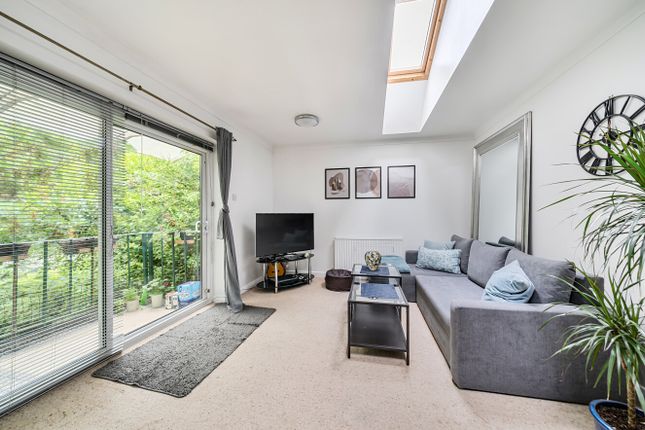 11, Arden Close, Berkshire photo 4