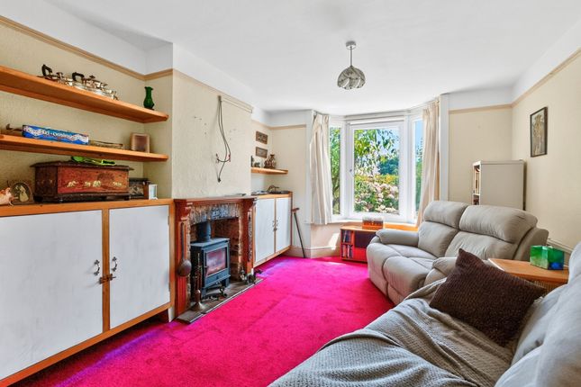 4 Klondyke Villa Barrow Hill, Ashford photo 3