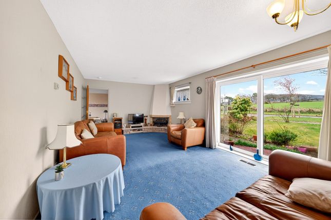 70 Cockburn Crescent, Balerno photo 2
