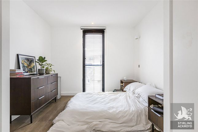 Flat to rent in Arthaus Apartments, 205 Richmond Road, Hackney, London