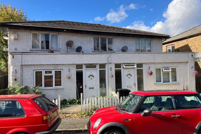 3-bed flat on Angel Lane, Hayes, £300,000
