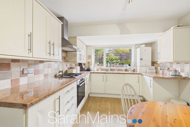 20 Bullfinch Drive, Newcastle Upon Tyne photo 2