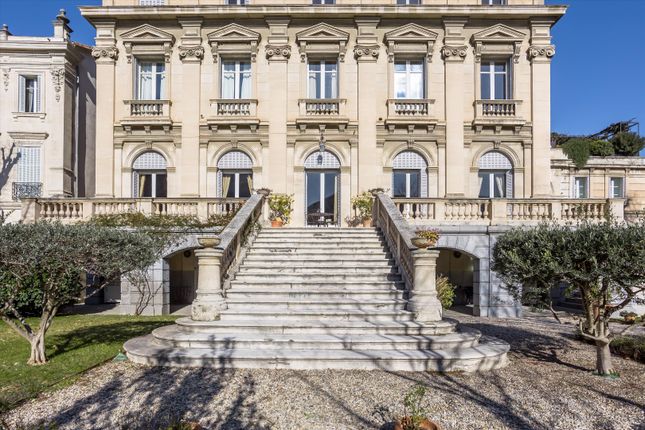 Apartment for sale in Avignon, Vaucluse, Provence-Alpes-Côte d`Azur, France