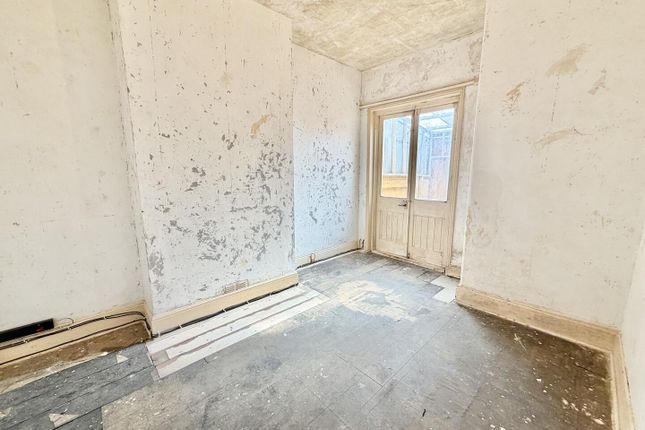 26, Williams Avenue, Weymouth photo 3