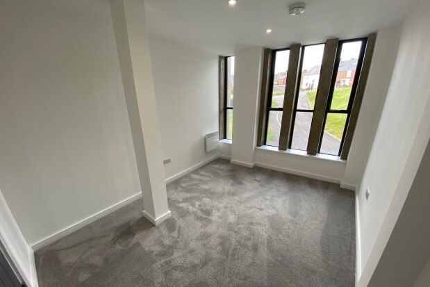 Flat to rent in Knightsbridge Court, Chesterfield