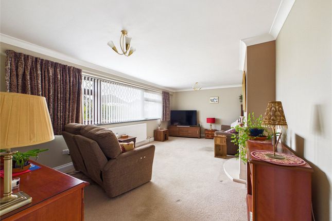 111, Highfields Road, Essex photo 3