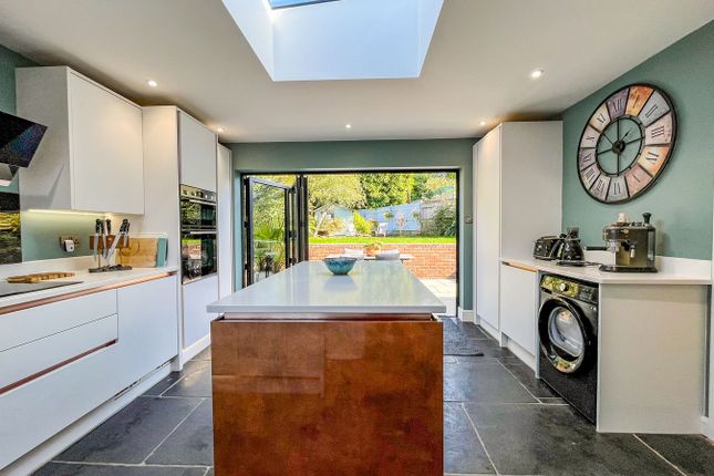 1 Edgewood Cottages, Starrs Green Lane, Battle photo 2