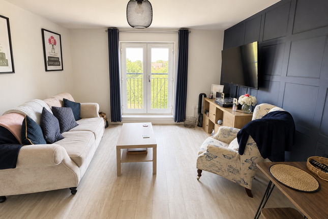 33, Hobby Way, Cannock photo 3