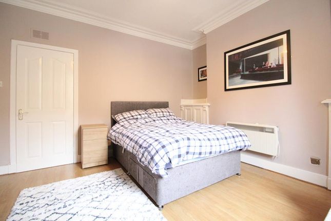 Flat to rent in Urquhart Road, First Floor AB24