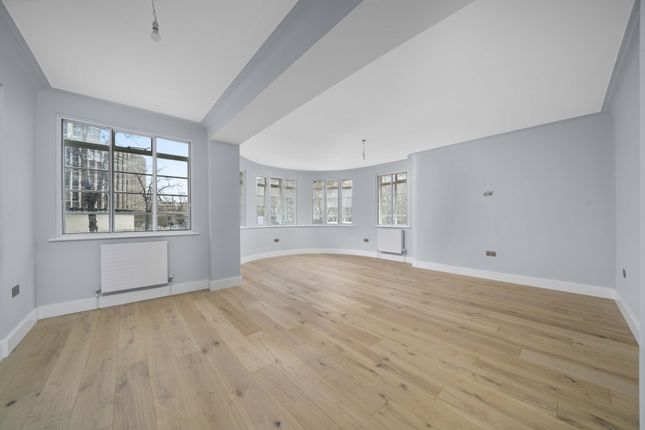 Flat to rent in Regency Lodge, Adeliade Road, Swiss Cottage NW3
