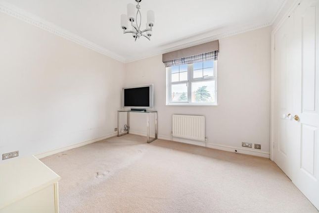 Property to rent in The Orchard, Virginia Water