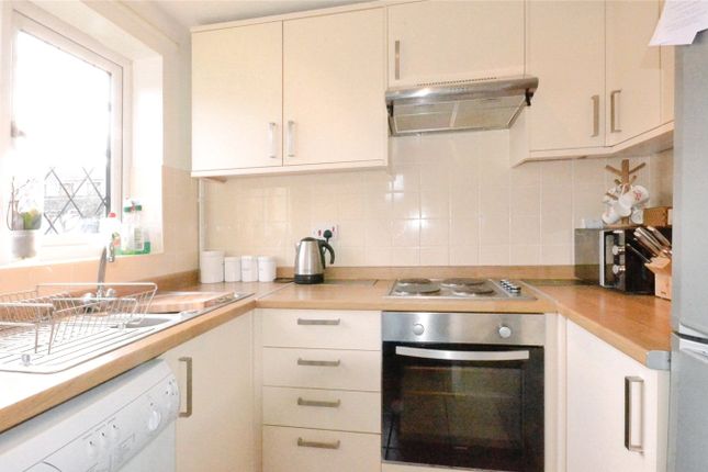 7, Challis Place, Bracknell photo 3