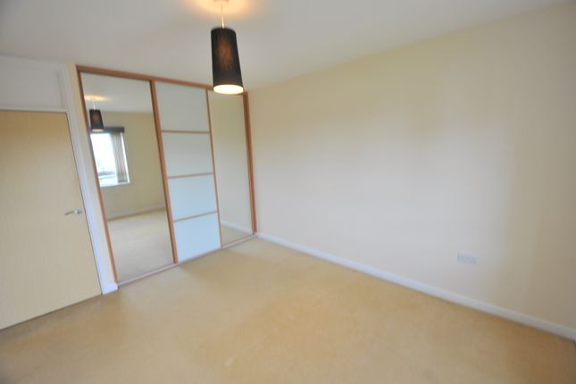 210, Northampton photo 4