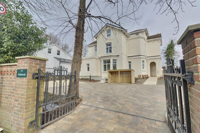 Apartment 5, Oaklands, 3 Nelson Road, Southsea photo 4