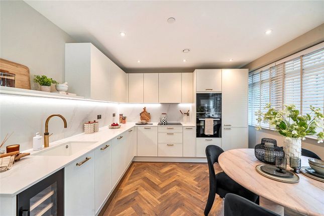 2-Beds Aldington House,, Blackheath Park, London photo 4
