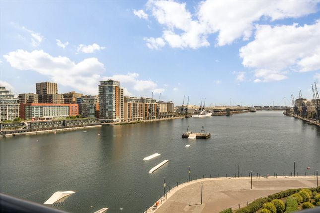 Flat 85, Western Beach Apartments, 36, Hanover Avenue, London photo 4