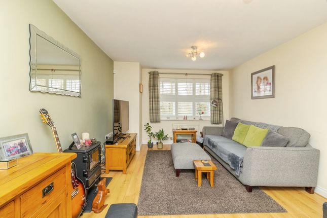 20, Rays Close, Buckinghamshire photo 2