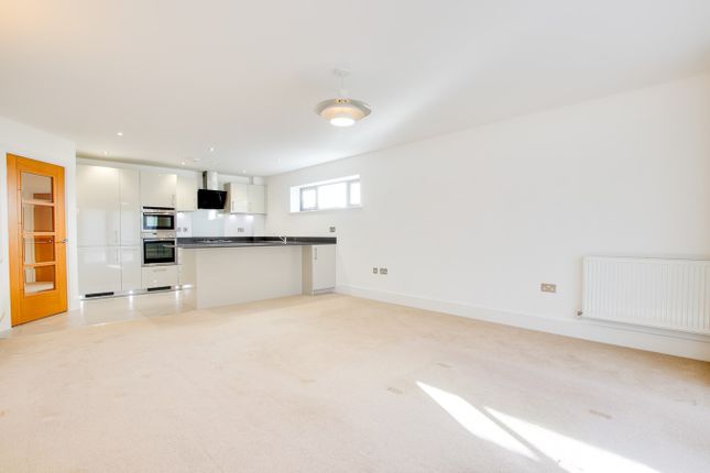 Flat for sale in Wharncliffe Road, Highcliffe, Christchurch